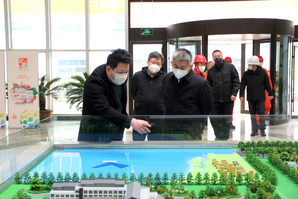 市委常委、副市长贾刚一行来华体网在线登录入口检查安全生产工作