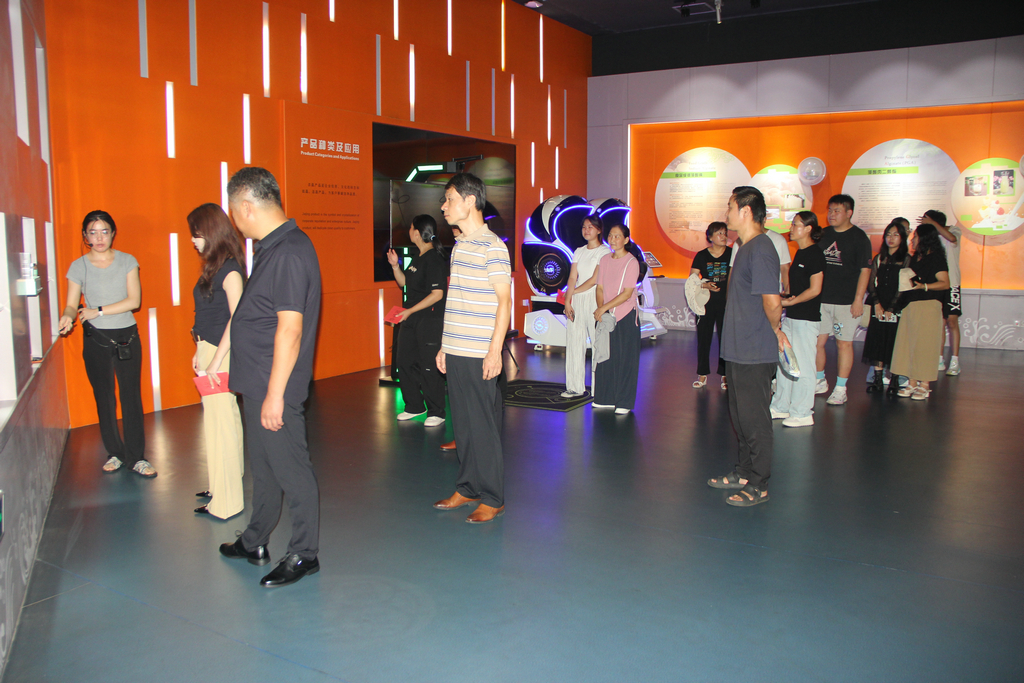 20250819情系职工子女 助力梦想启航——华体网在线登录入口集团举行职工子女高考奖学金发放仪式7_1 20250819情系职工子女 助力梦想启航——华体网在线登录入口集团举行职工子女高考奖学金发放仪式7_1