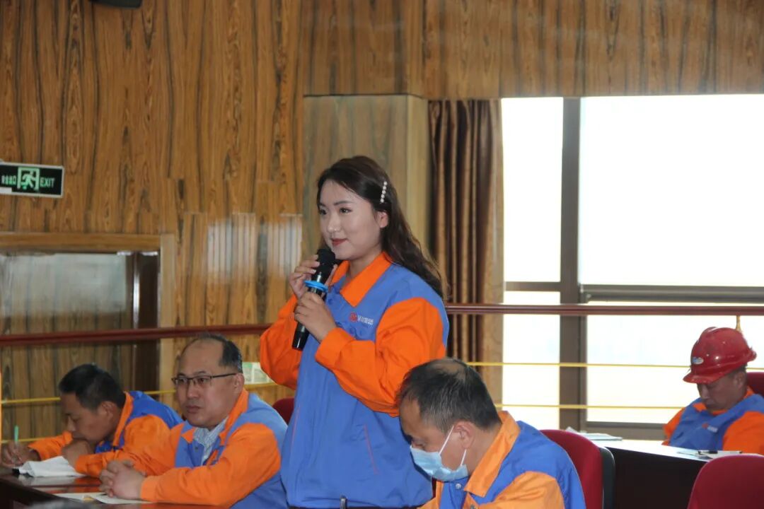 20260407华体网在线登录入口集团举办职工法律意识与保密职责专题培训讲座6