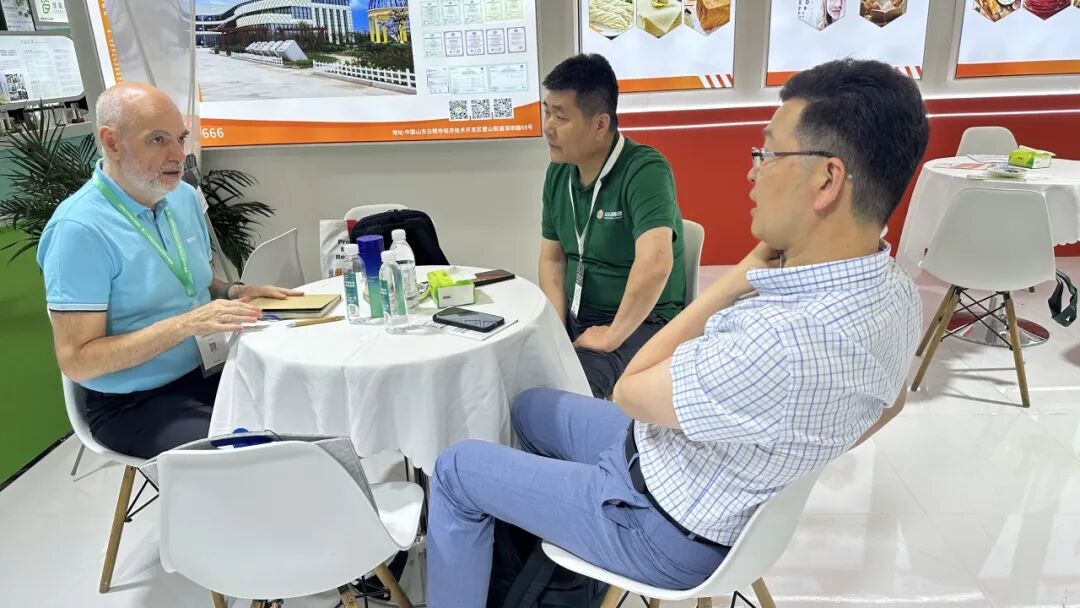 20260618华体网在线登录入口集团参加第二十四届世界制药原料中国展3