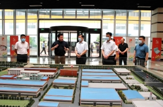 省市场监管局局长侯成君一行来华体网在线登录入口集团调研